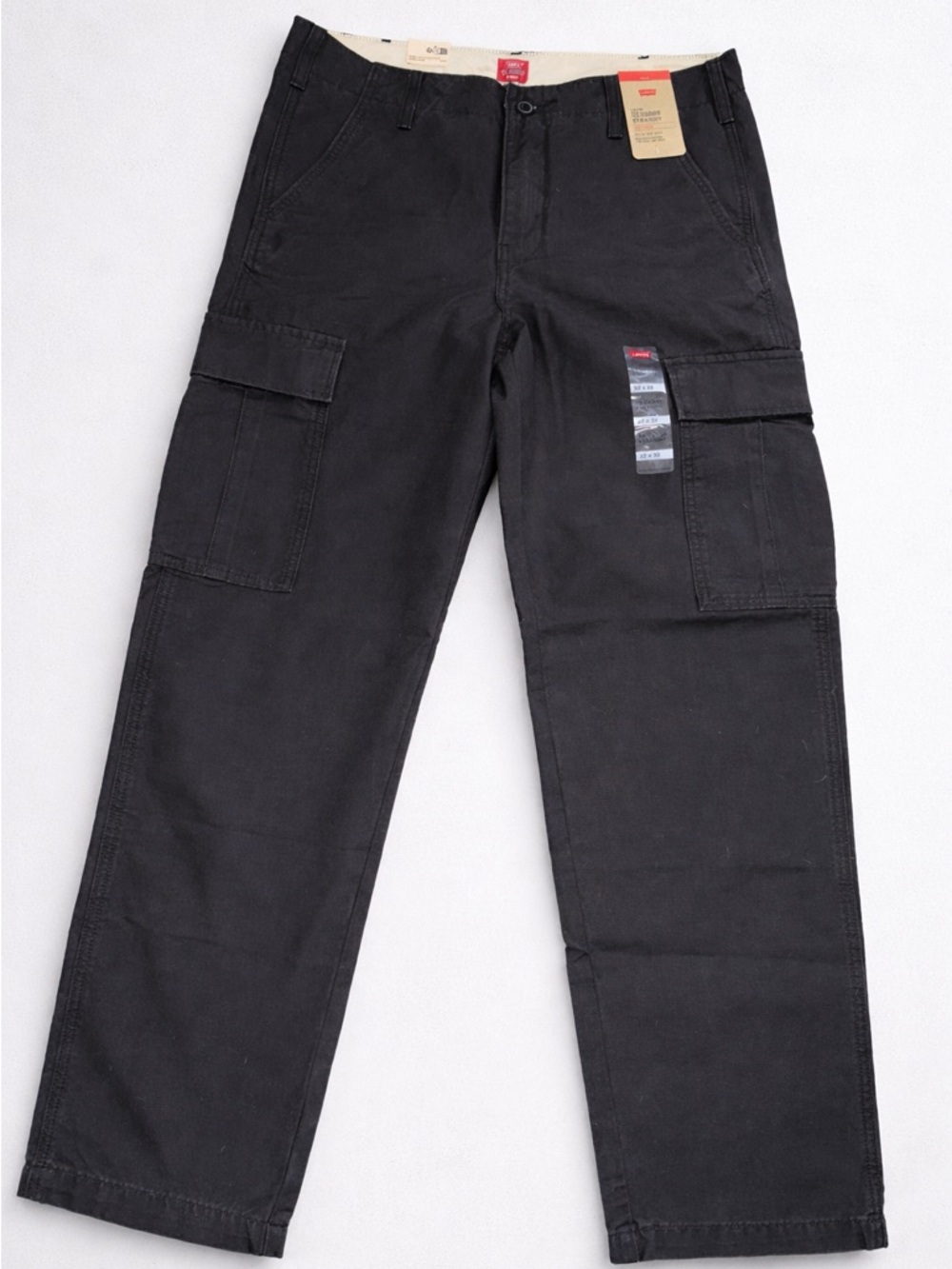 Levi's Black Cargo Pants with Multiple Pockets